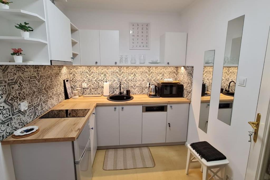 Apartament Poludniowy Z Balkonem 2 Osoby Varsó Kültér fotó